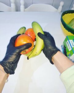guantes para manipular la fruta
